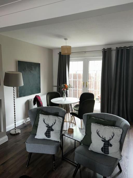 15 Min Drive To Airport 20 Min To Loch Lomond And City Center Old Kilpatrick Exterior photo